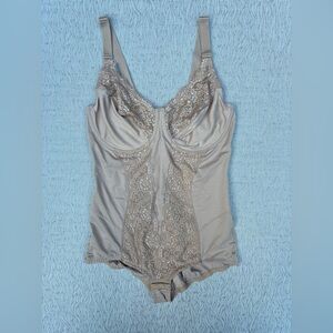 Vintage Lace Shapewear Bodysuit in Beige / Tan